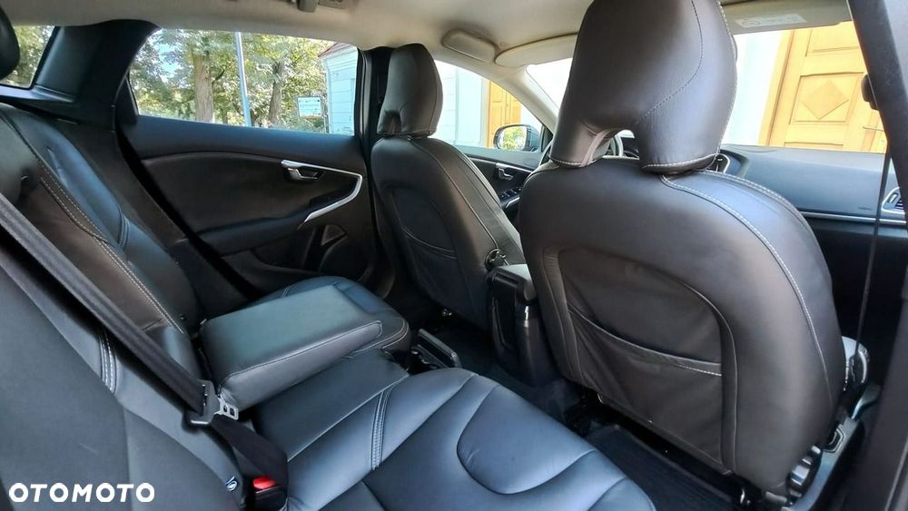 Volvo V40 - 11