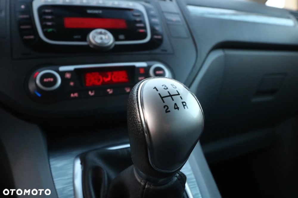 Ford C-MAX 1.8 Titanium - 38