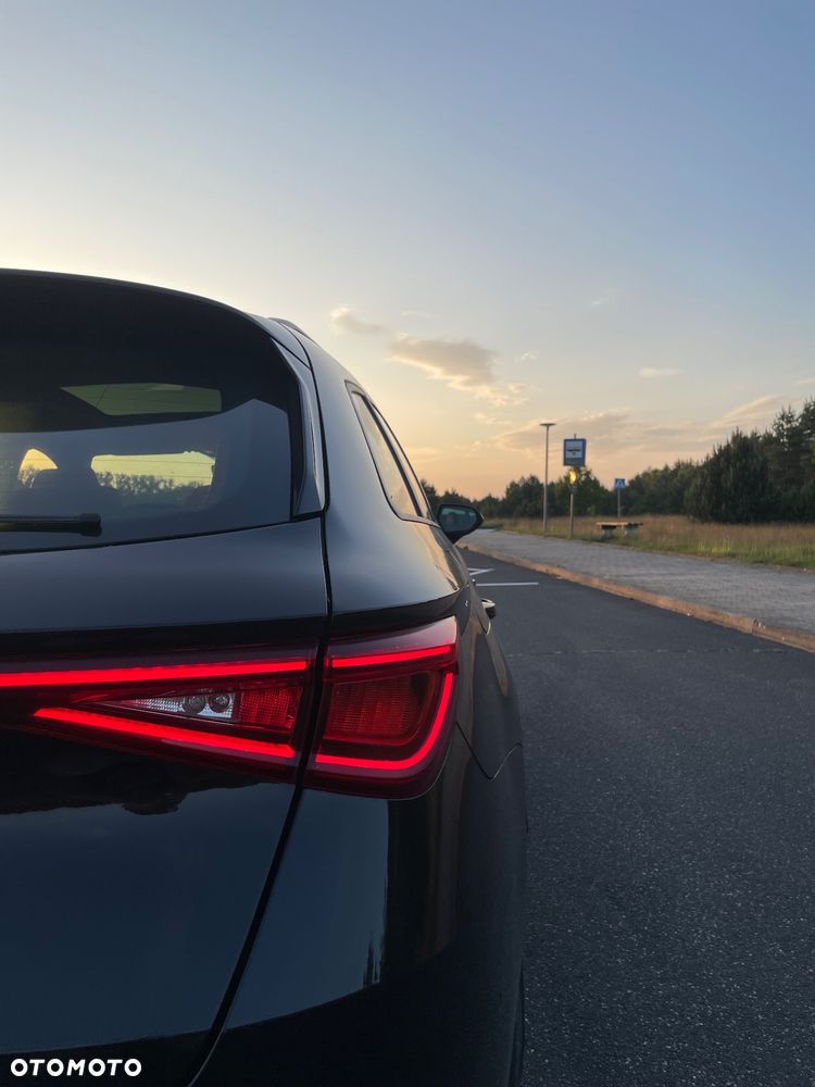 Seat Leon Sportstourer 2.0 TDI DSG Style Edition - 4