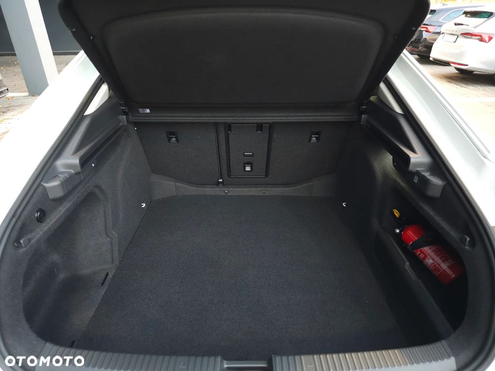 Skoda Superb 2.0 TDI SCR Essence DSG - 11