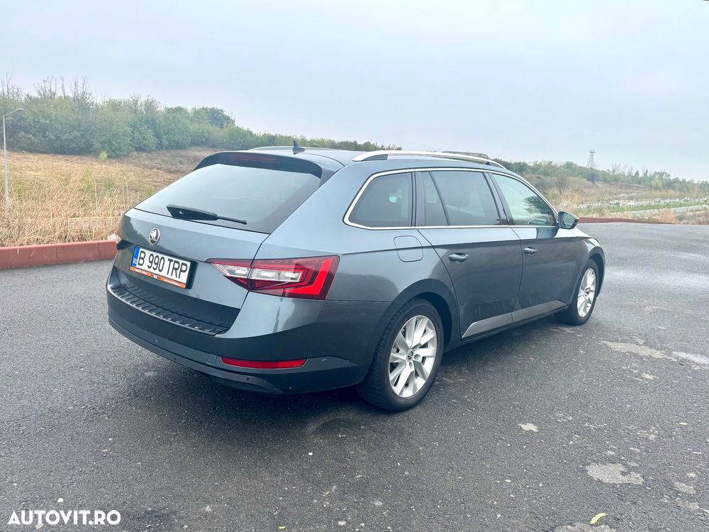 Skoda Superb Combi 2.0 TDI DSG Style - 5