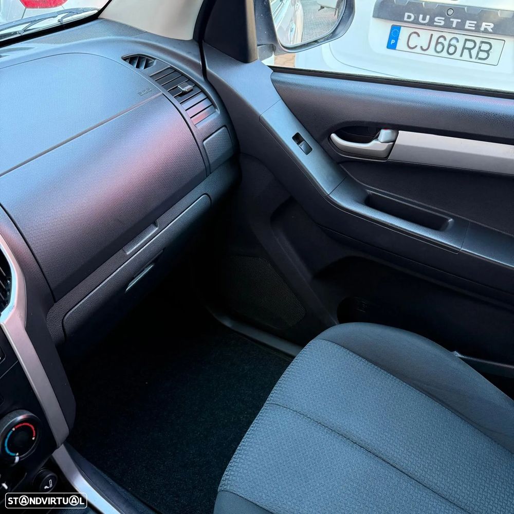 Isuzu D-Max 2.5 DTi CD 4WD LS Sport Edition - 16