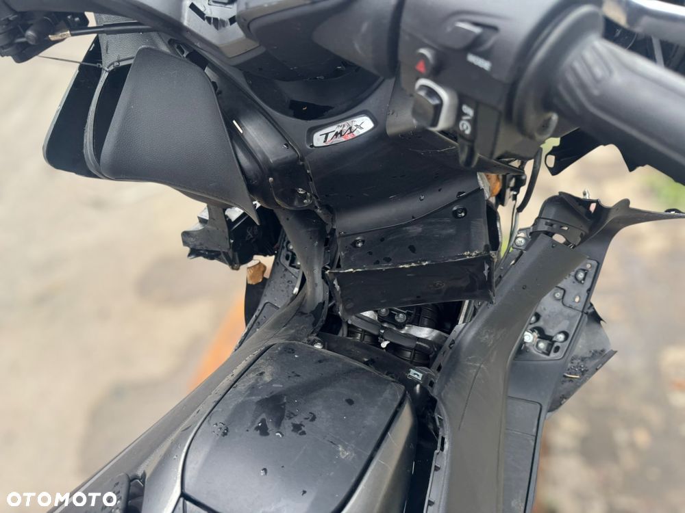Yamaha Tmax - 9