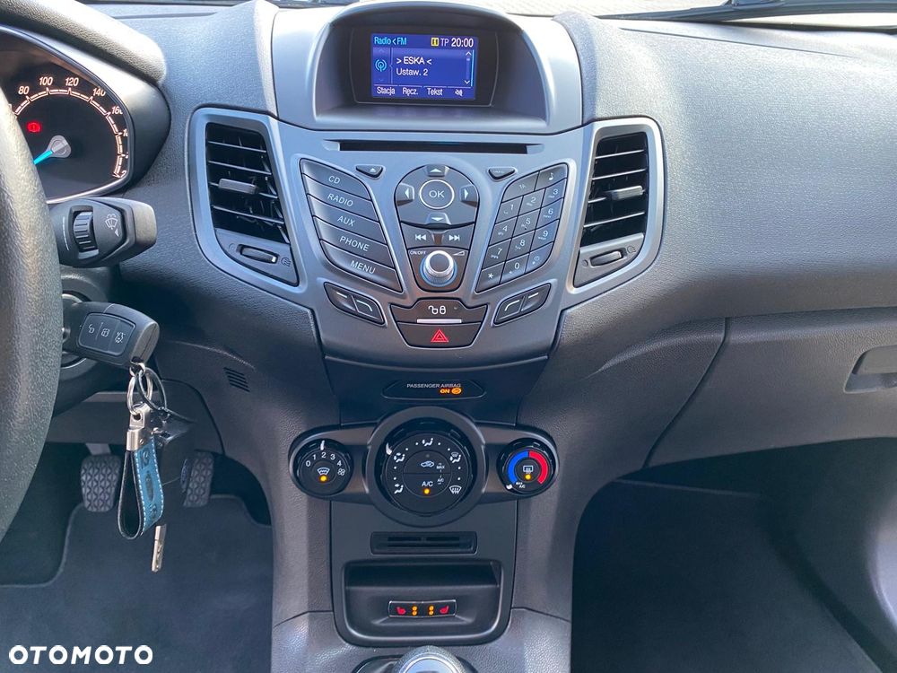 Ford Fiesta 1.25 Titanium EU6 - 19