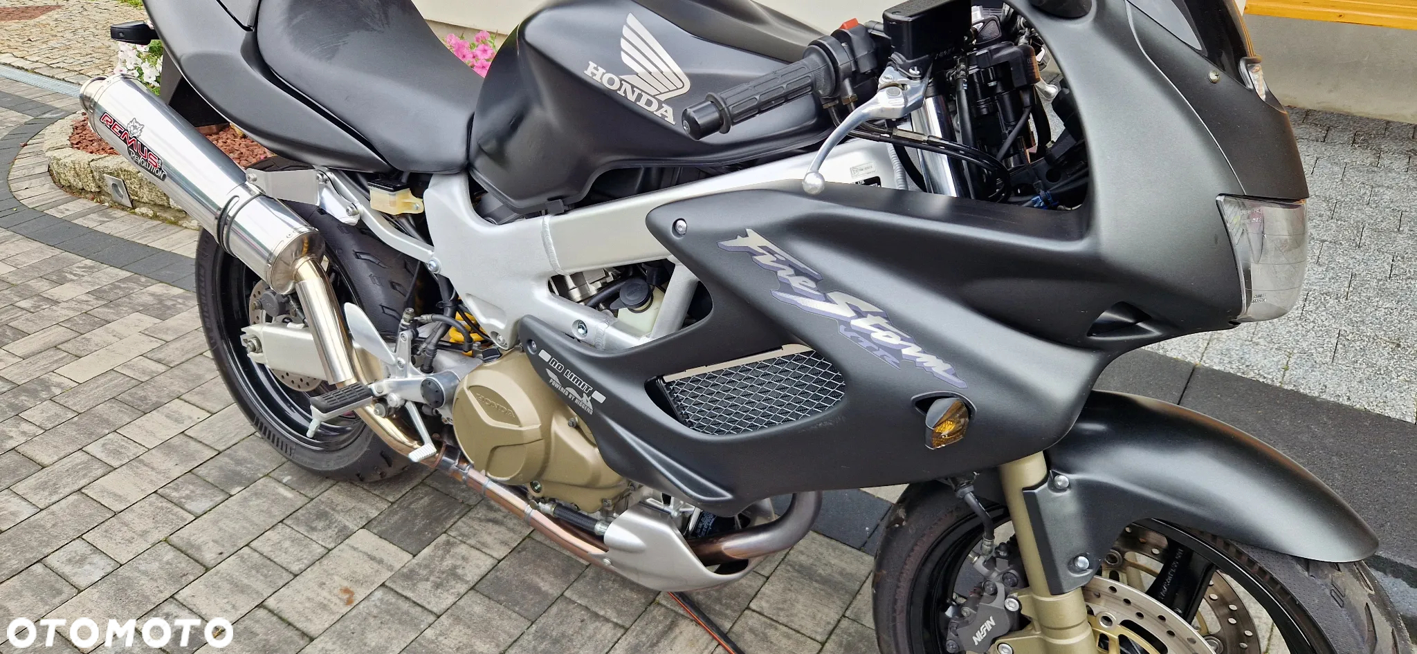 Honda VTR - 22