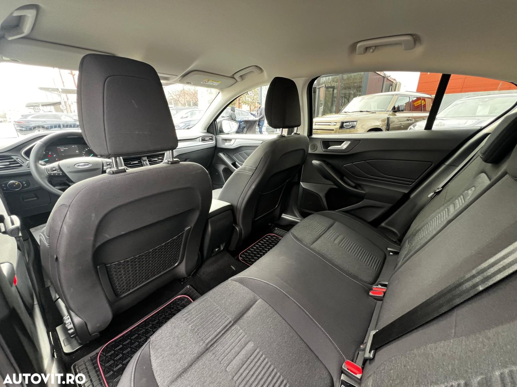 Ford Focus - 21