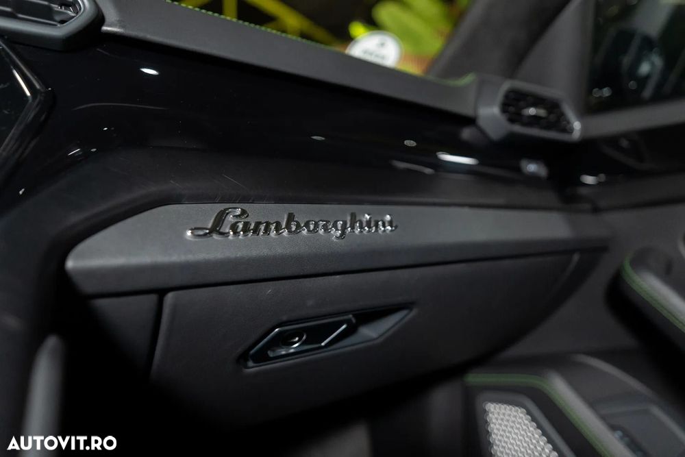 Lamborghini Urus - 34