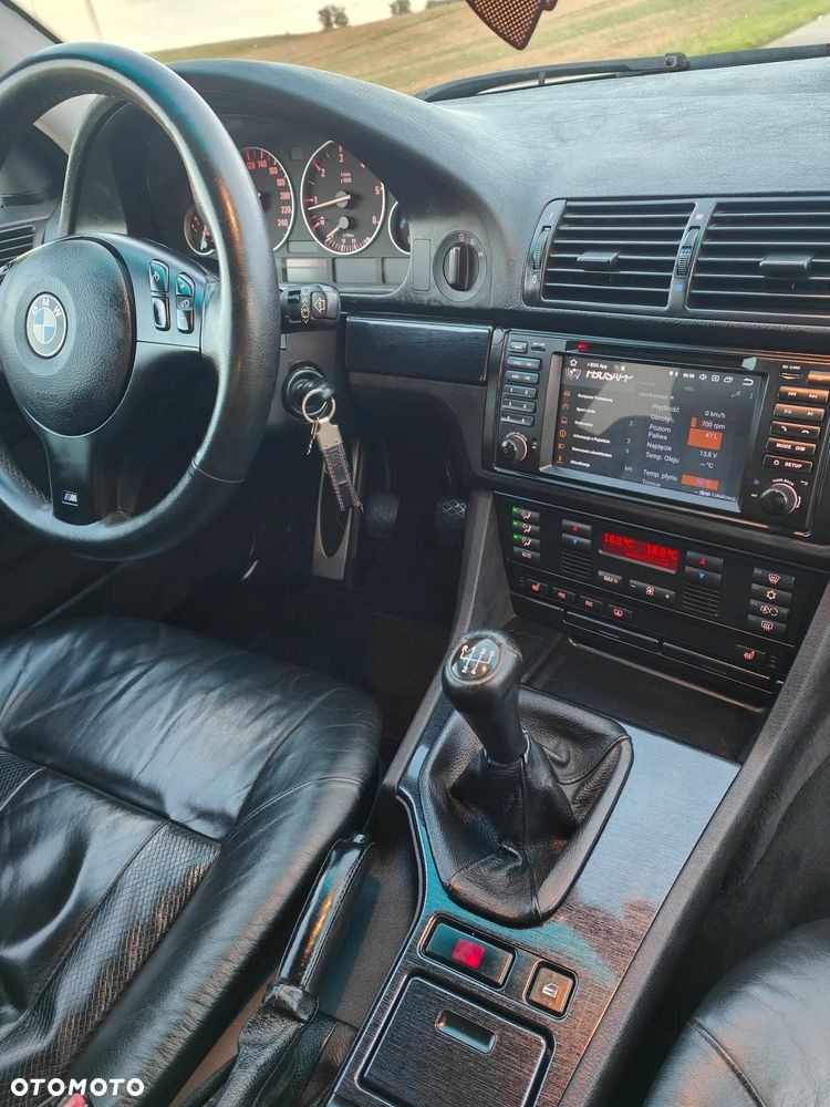 BMW Seria 5 525d - 5