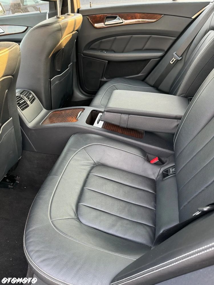 Mercedes-Benz CLS 500 4Matic BlueEFFICIENCY 7G-TRONIC - 16