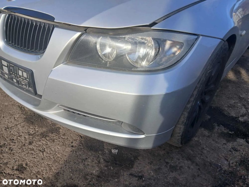 BMW E90 Zderzak przedni, maska, lampa przednia lewa, prawa, błotnik lewy, prawy. - 7
