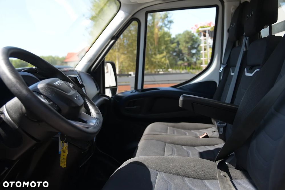 Iveco DAILY 35-180 3.0 Diesel 180KM * SKRZYNIA * HiMATIC * FULL BOGATE! * IDEALNY STAN! - 22