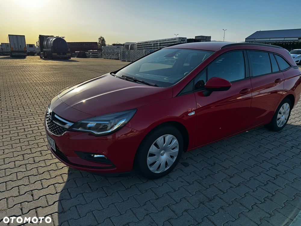 Opel Astra 1.6 CDTI Dynamic S&S - 4