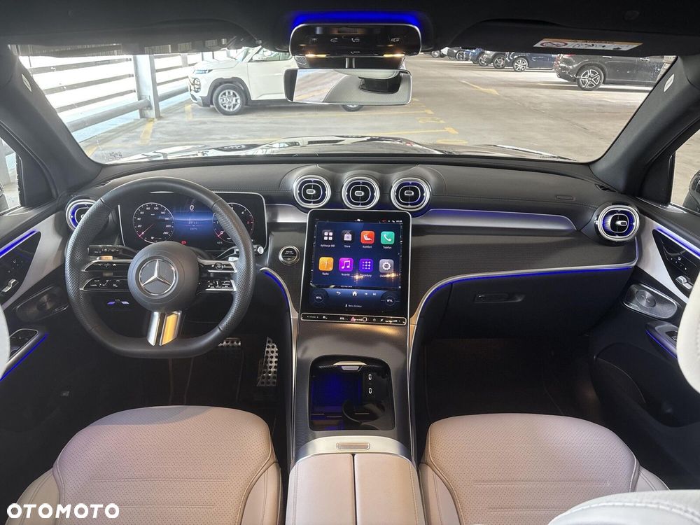 Mercedes-Benz GLC - 24