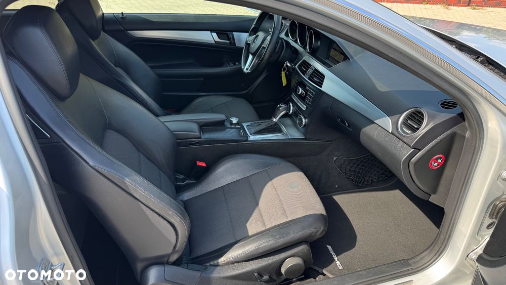 Mercedes-Benz Klasa C 250 (BlueEFFICIENCY) 7G-TRONIC - 28