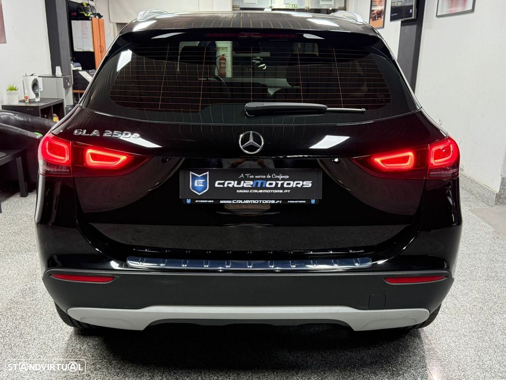 Mercedes-Benz GLA 250 - 4