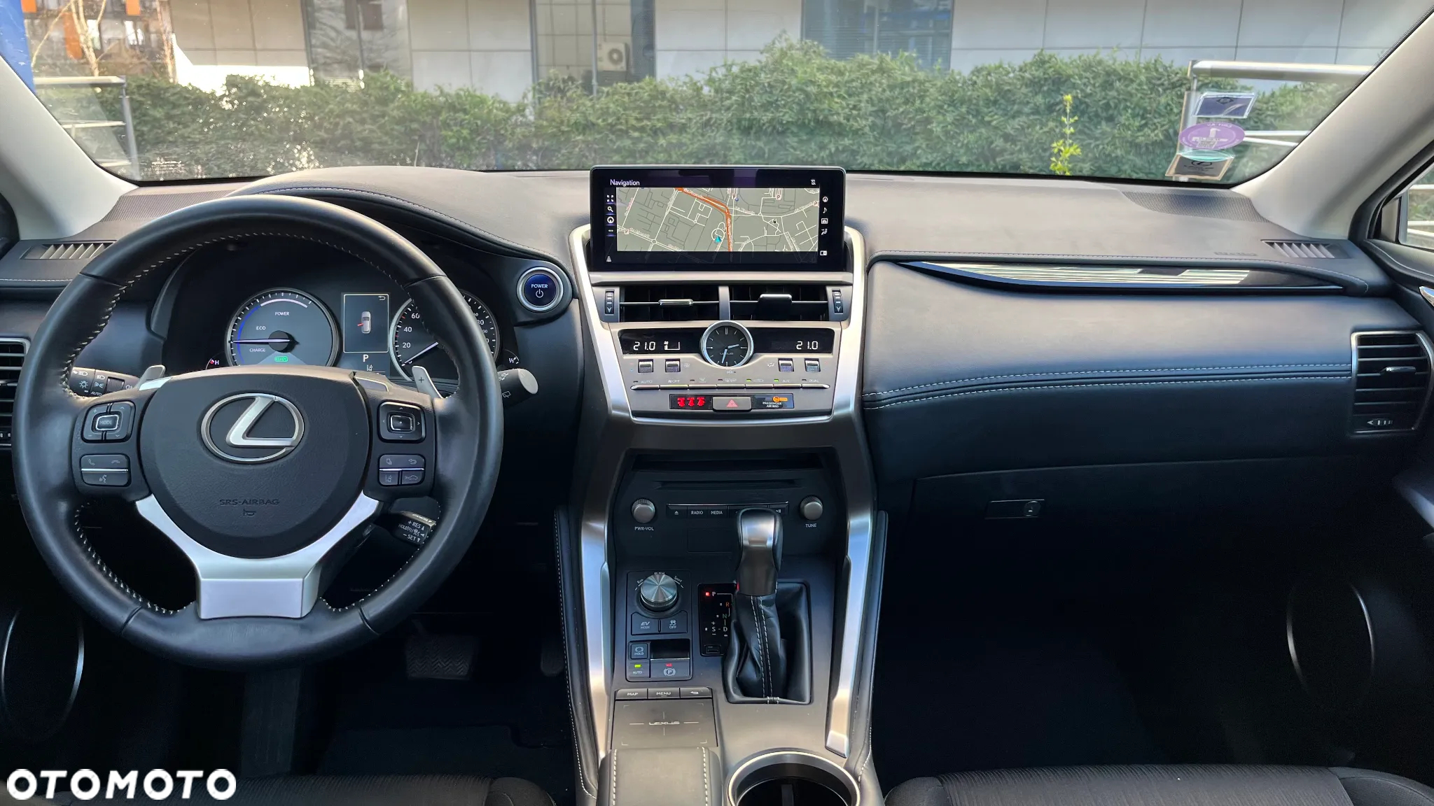 Lexus NX 300h Business Edition - 21