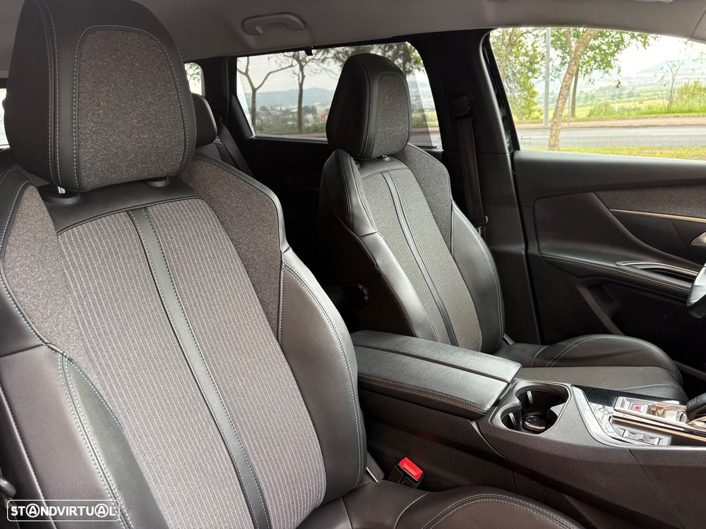 Peugeot 5008 1.5 BlueHDi Allure Pack EAT8 - 11
