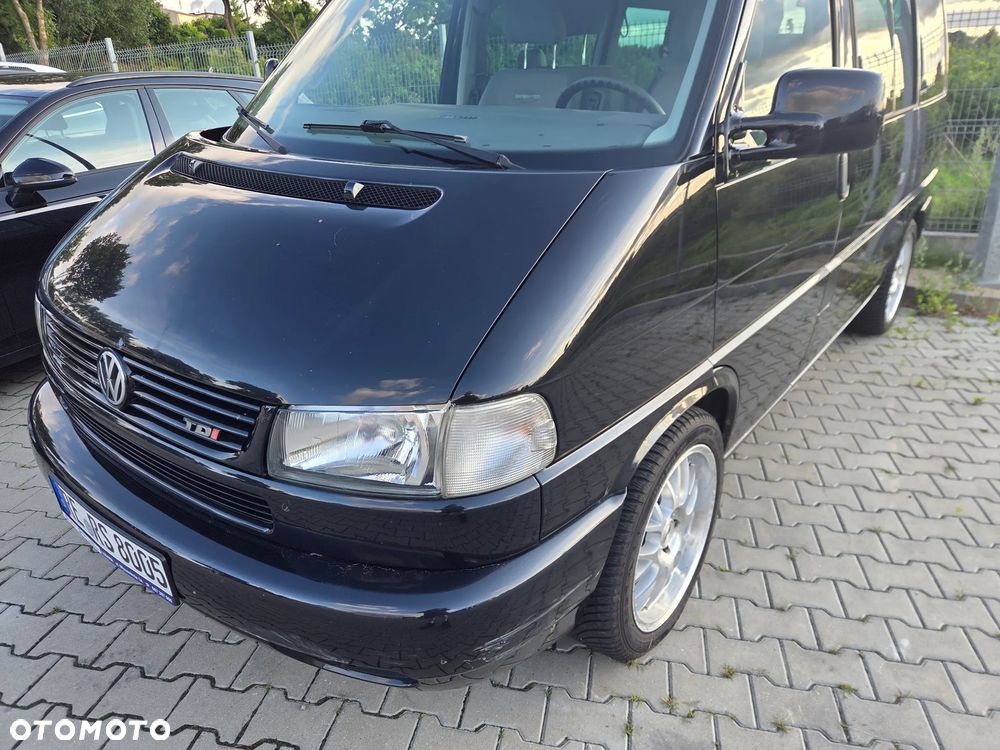 Volkswagen Multivan Standard - 2
