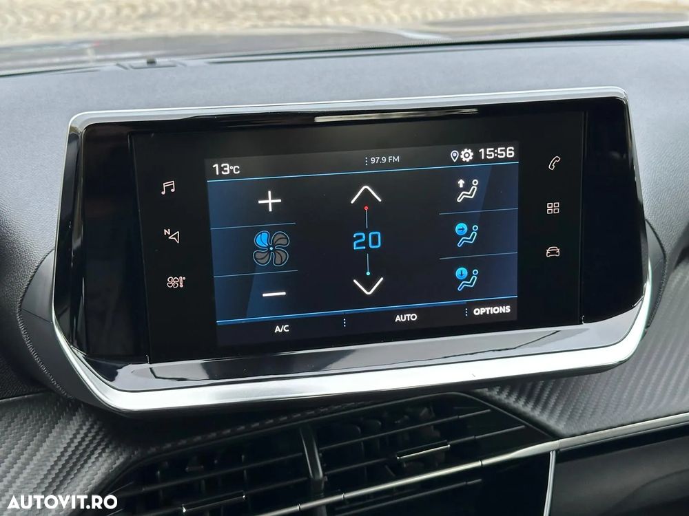 Peugeot 2008 1.2 L PureTech STT Allure - 20