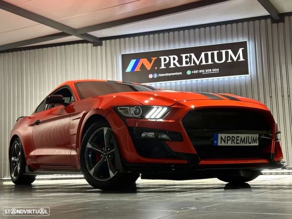 Ford Mustang - 52