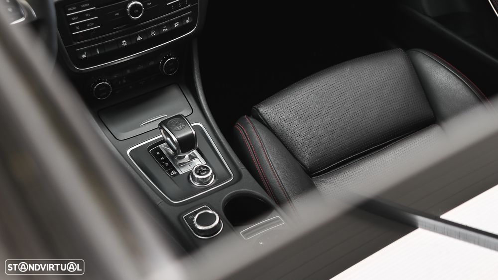 Mercedes-Benz CLA 45 AMG Shooting Brake 4-Matic - 57