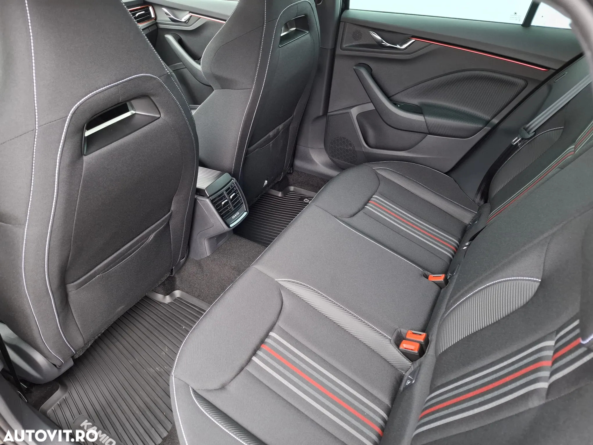 Skoda Kamiq 1.5 TSI DSG Monte Carlo - 10