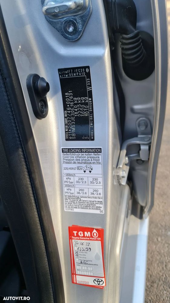 Toyota Auris ver-1-8-l-vvt--i-hsd-sol-plus - 17