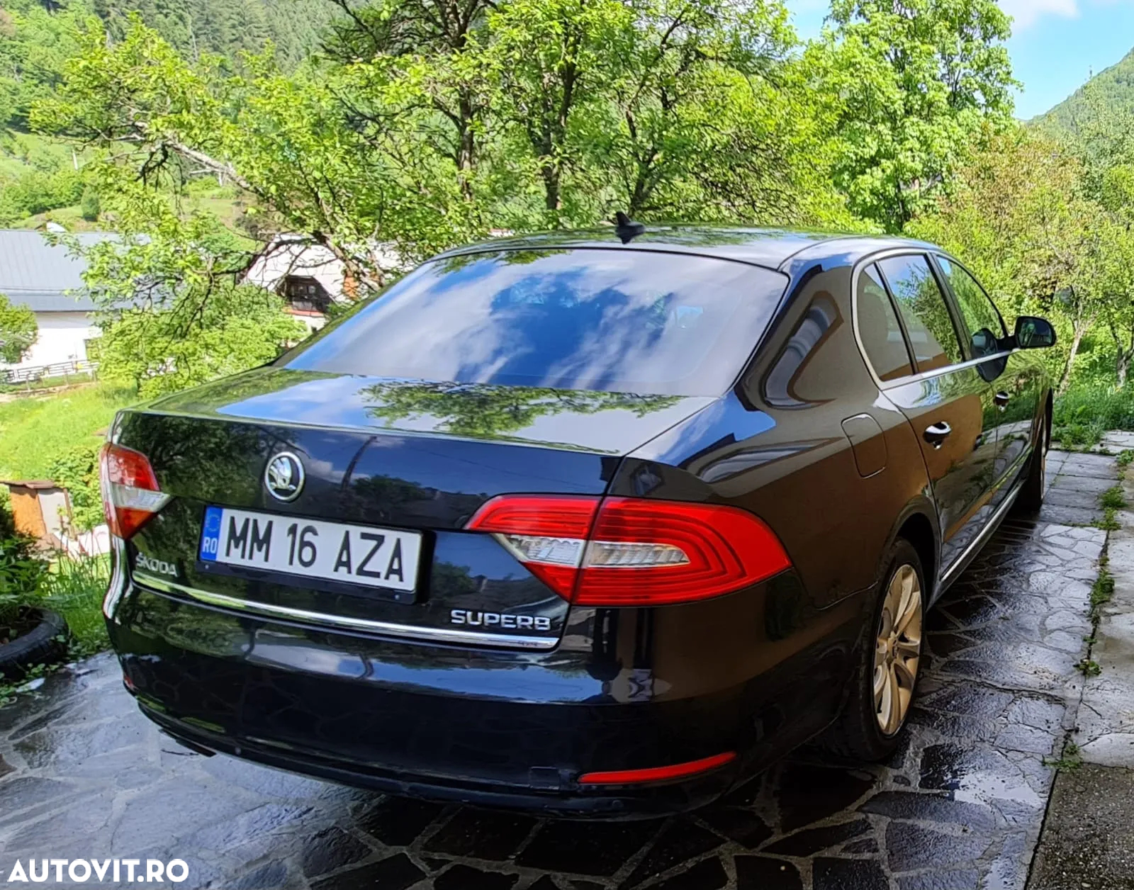 Skoda Superb Combi 2.0 TDI 4X4 Ambition - 4