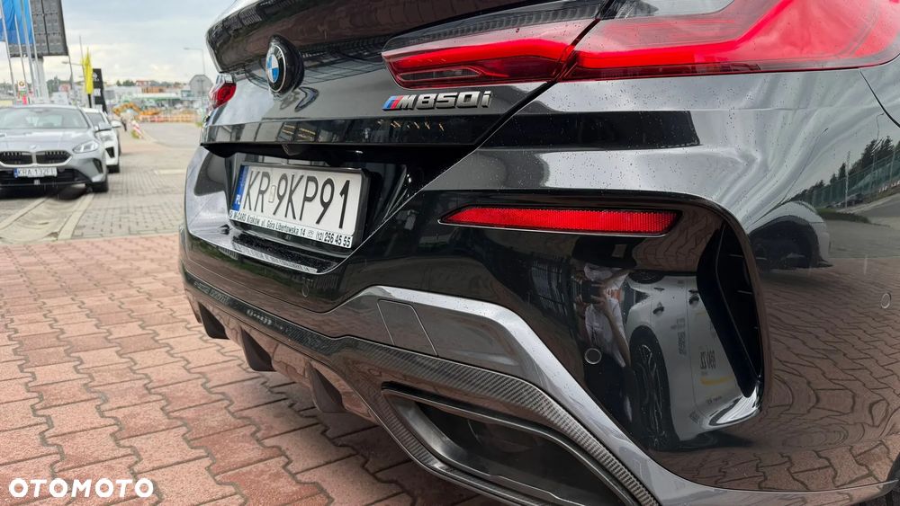 BMW Seria 8 - 19