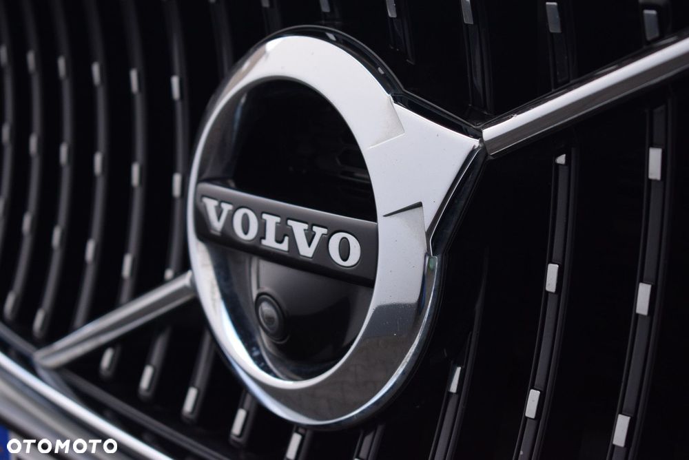 Volvo V90 Cross Country - 16