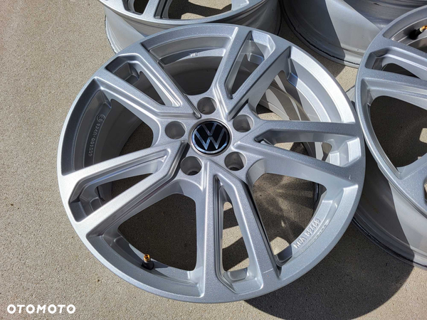 [775] Felgi aluminiowe 17 Cali 5x112 ET40 7Jx17H2 VW! R Design
