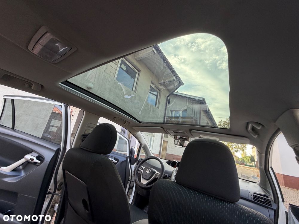 Toyota Corolla Verso 2.0 D-4D Prestige 7os - 19