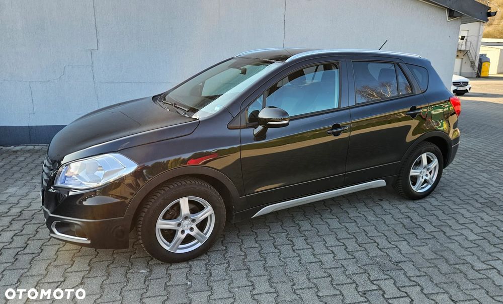 Suzuki SX4 S-Cross 1.6 DDiS 4x4 Comfort+ - 3