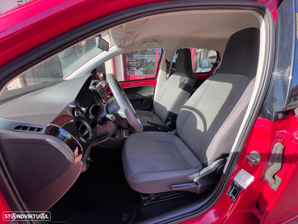 VW Up! 1.0 BlueMotion Move Auto - 9