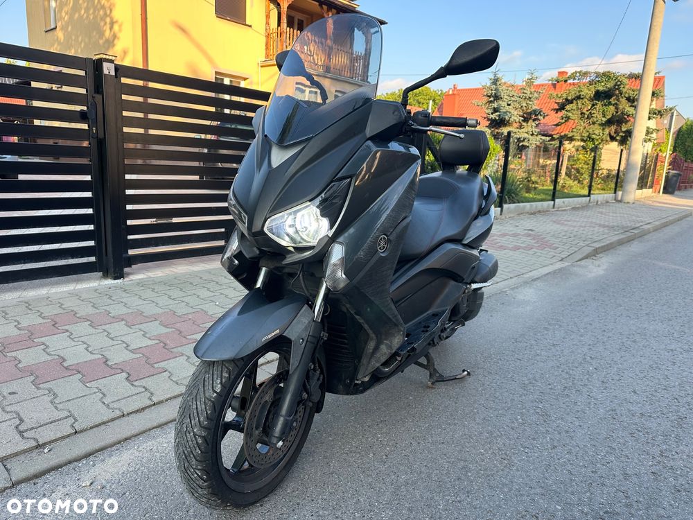 Yamaha X-max - 1