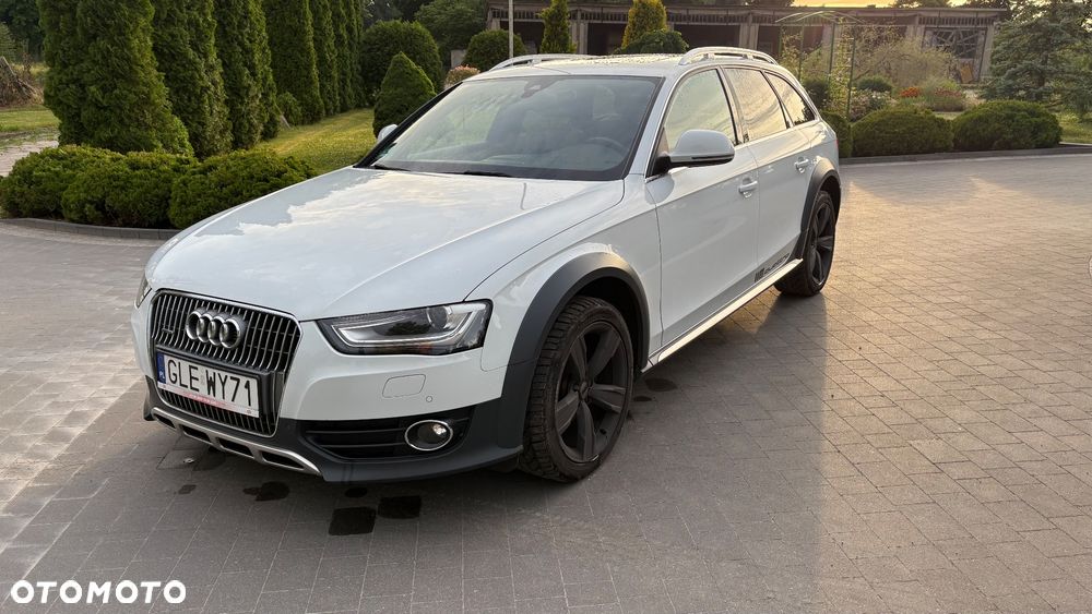 Audi A4 Allroad 2.0 TDI DPF S tronic - 3