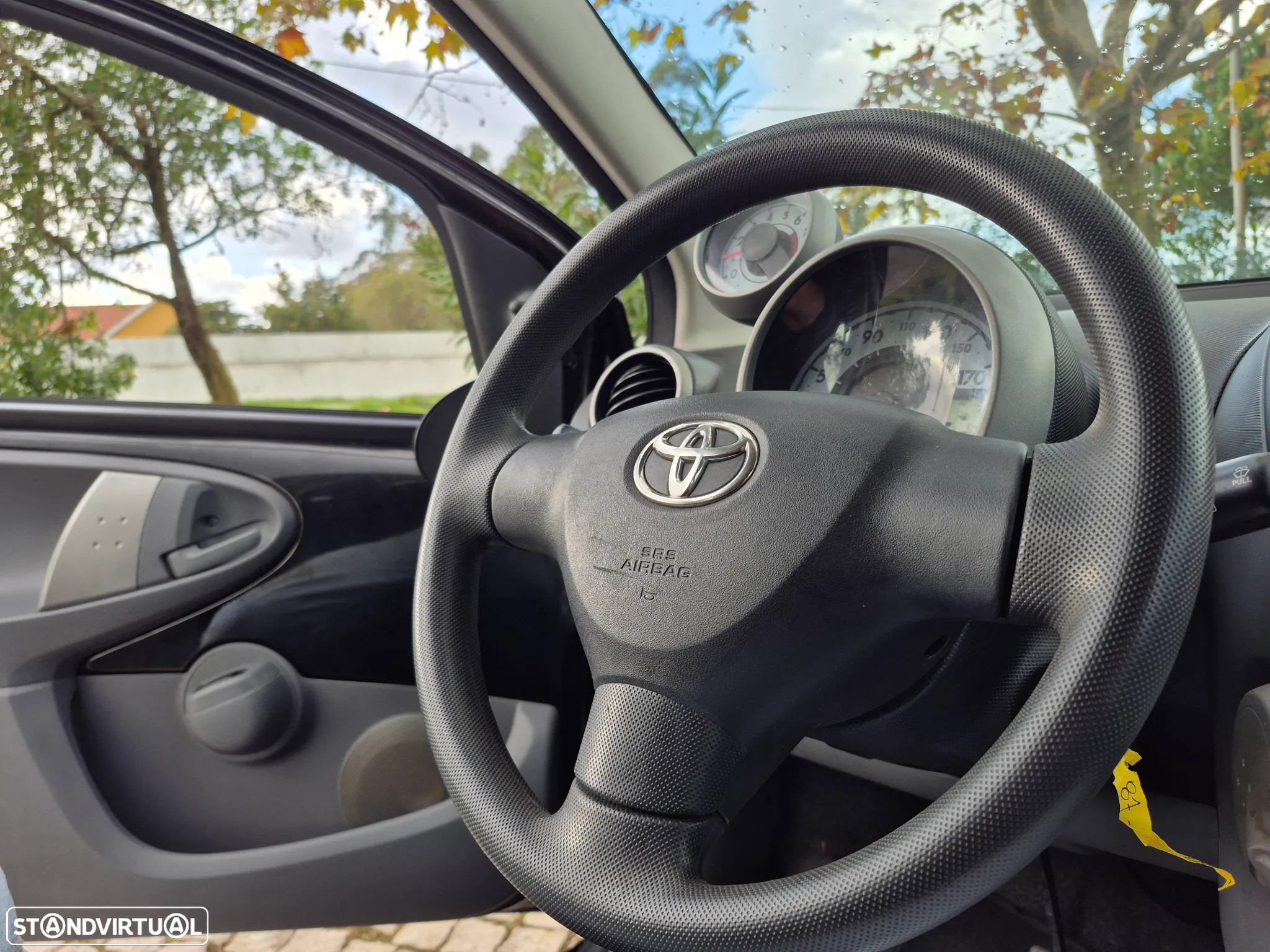 Toyota Aygo 1.0 + AC - 9
