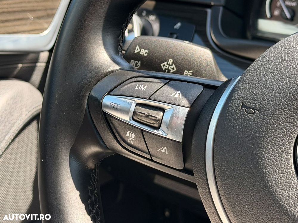 BMW Seria 5 530d Sport-Aut. Modern Line - 35