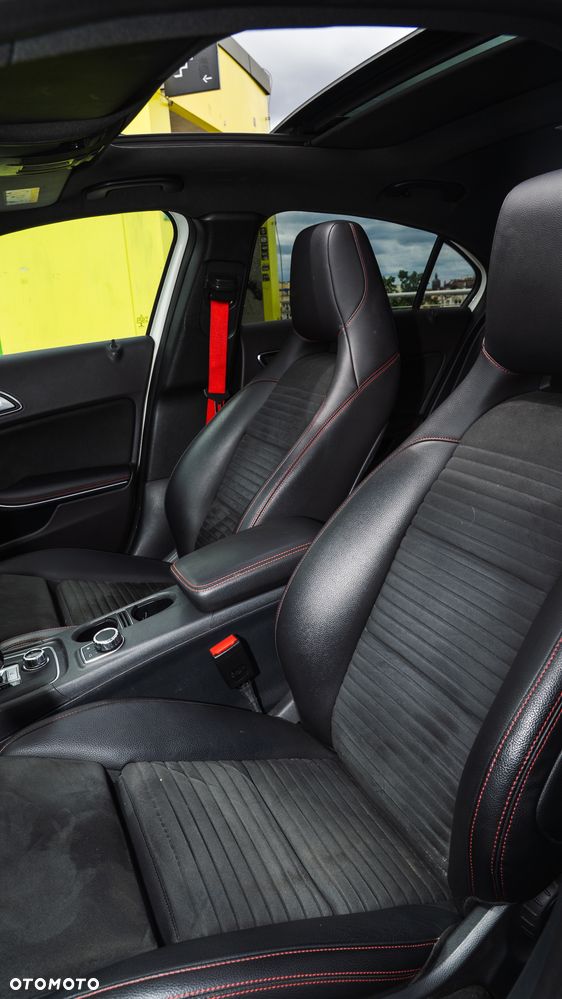 Mercedes-Benz Klasa A AMG 45 4-Matic - 11