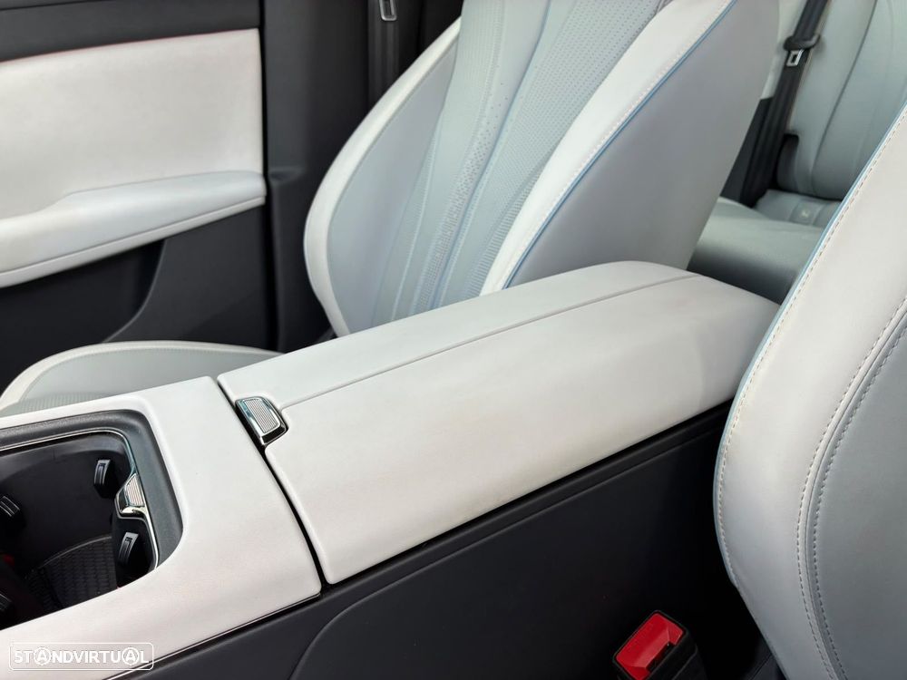 Voyah Courage 80 kWh Exclusive - 28