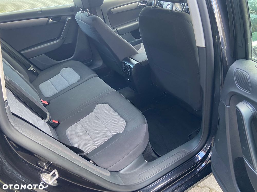 Volkswagen Passat Variant 2.0 TDI Highline DSG - 20