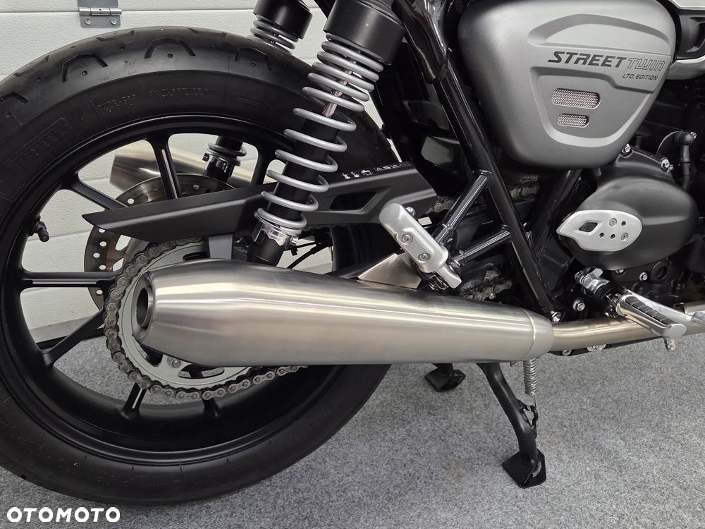 Triumph Street Twin - 17