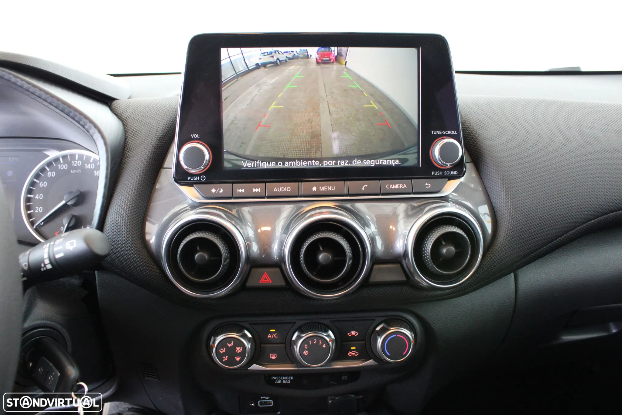 Nissan Juke 1.0 DIG-T Acenta - 12