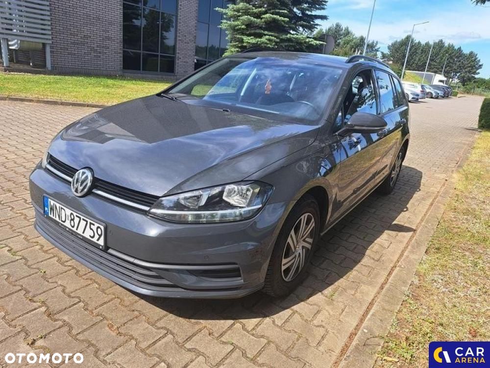 Volkswagen Golf - 1