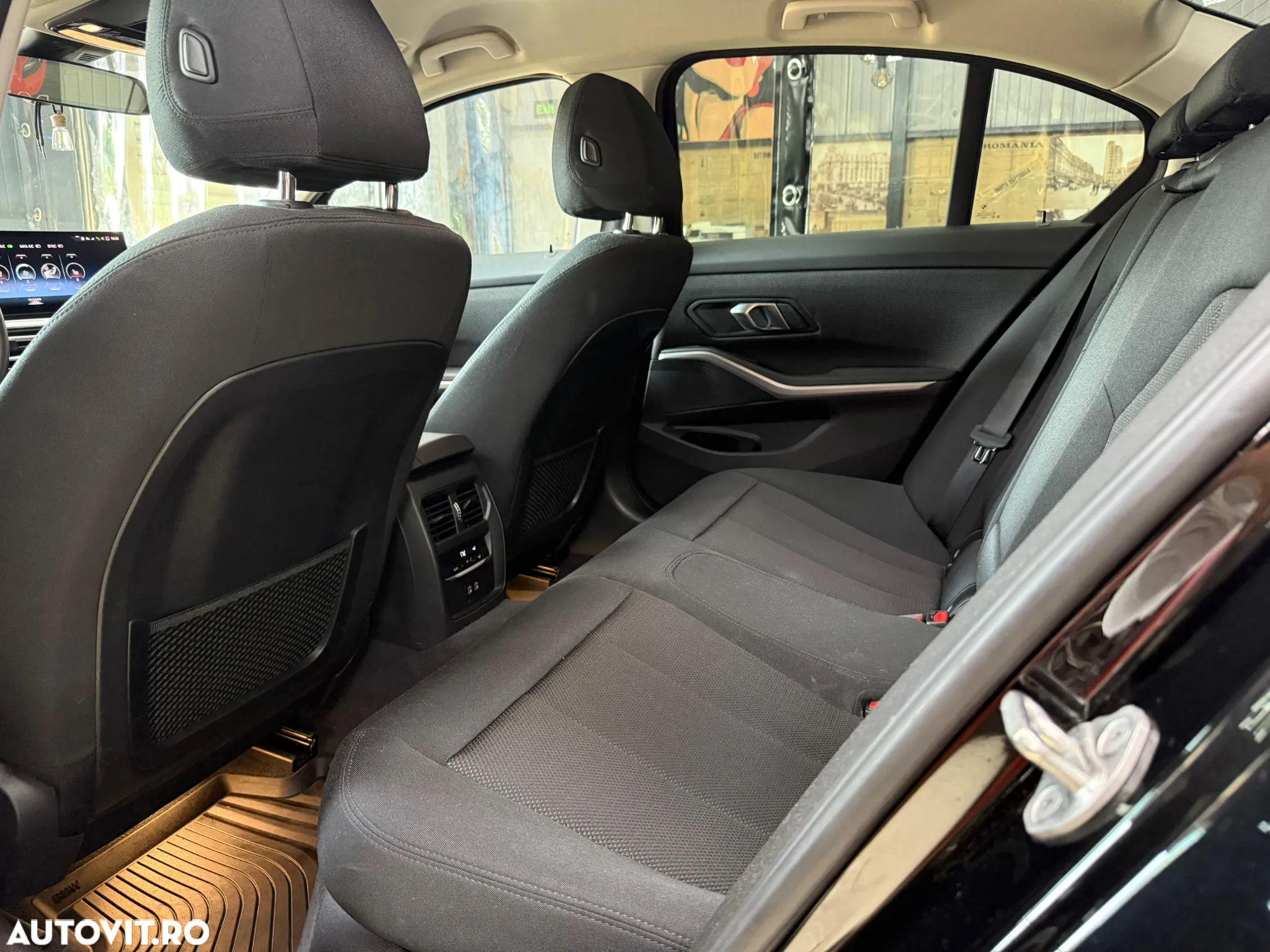 BMW Seria 3 320d xDrive AT MHEV - 24