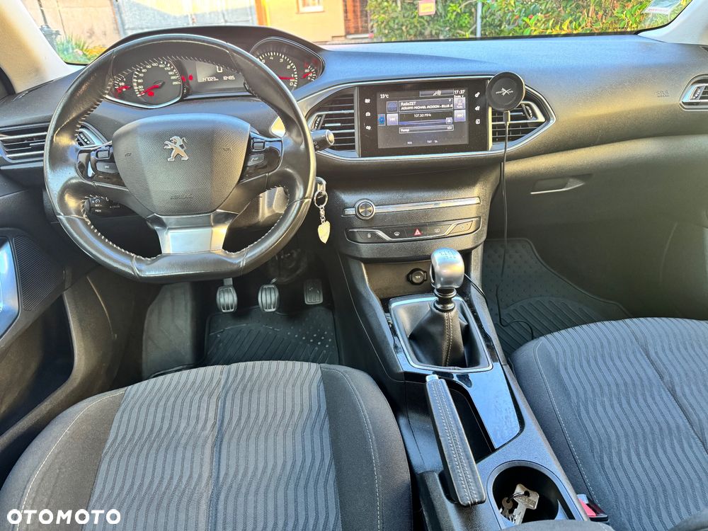 Peugeot 308 - 4
