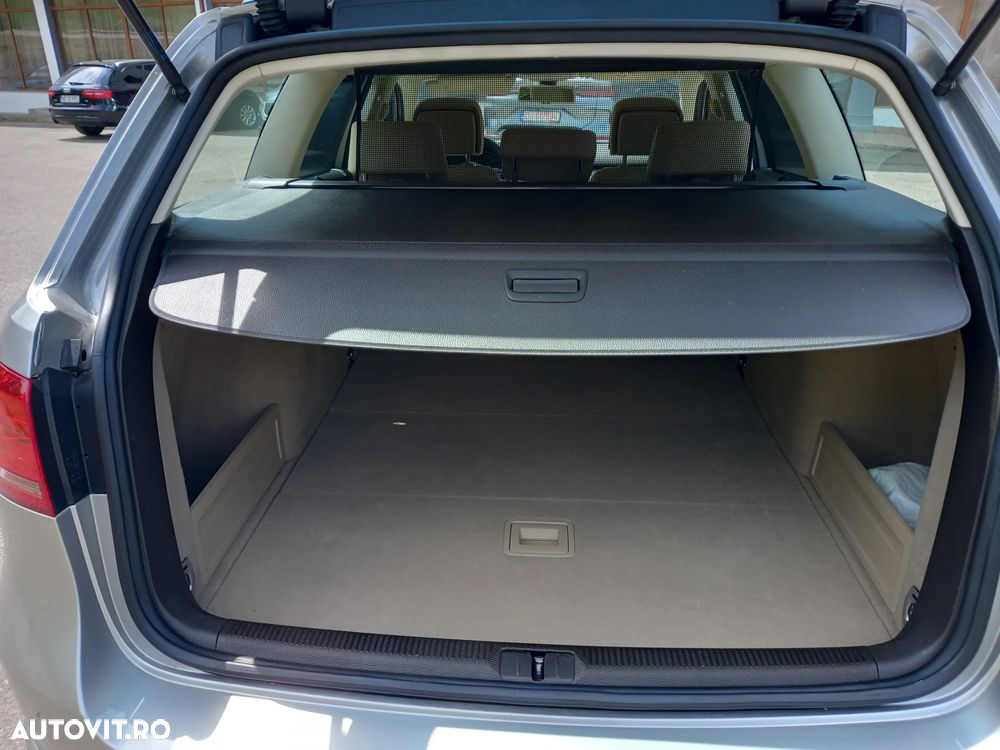 Volkswagen Passat 1.6 TDI DPF BlueMotion Technology Highline - 14