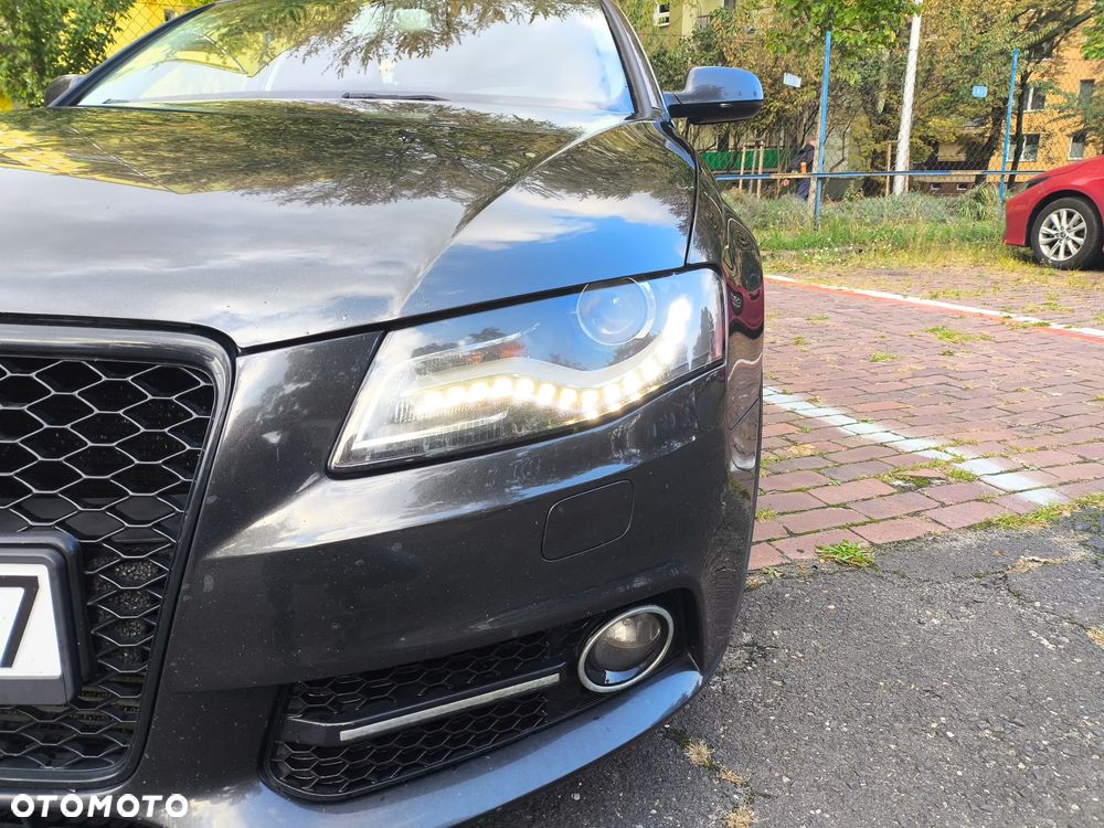 Audi A4 Limousine - 9