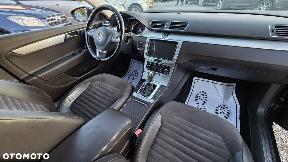 Volkswagen Passat - 22