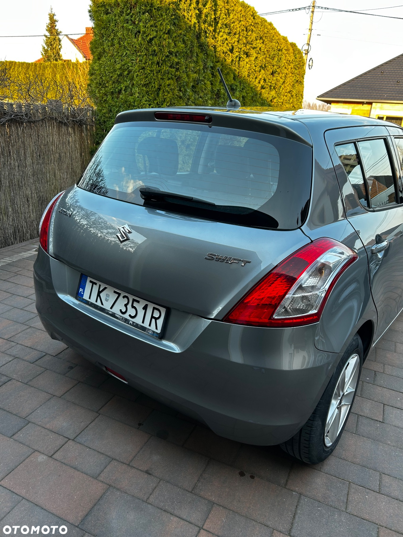 Suzuki Swift - 4